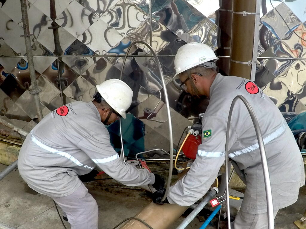 Tayga team installing the steam dash